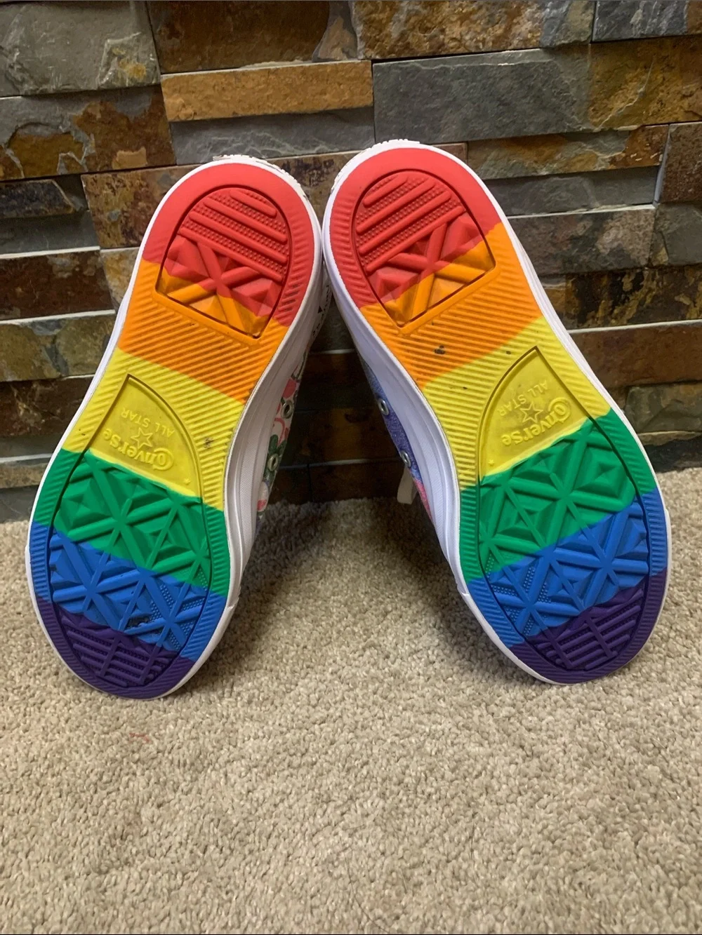 Converse Chuck Taylor All Star High 'Pride' (170822C) men’s 5.5/ women’s 7.5
